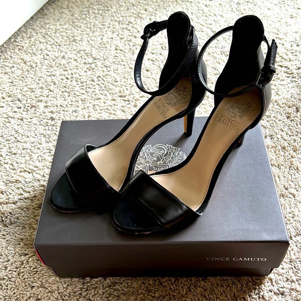 Vince Camuto black leather heels
